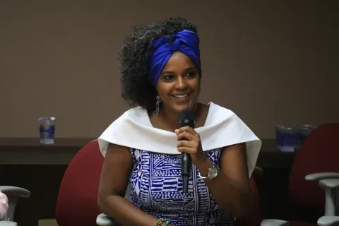 Carolina dos Santos foi a mediadora da roda de conversa